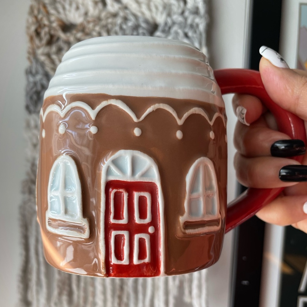 Gingerbread House Holiday Christmas Mug NEW